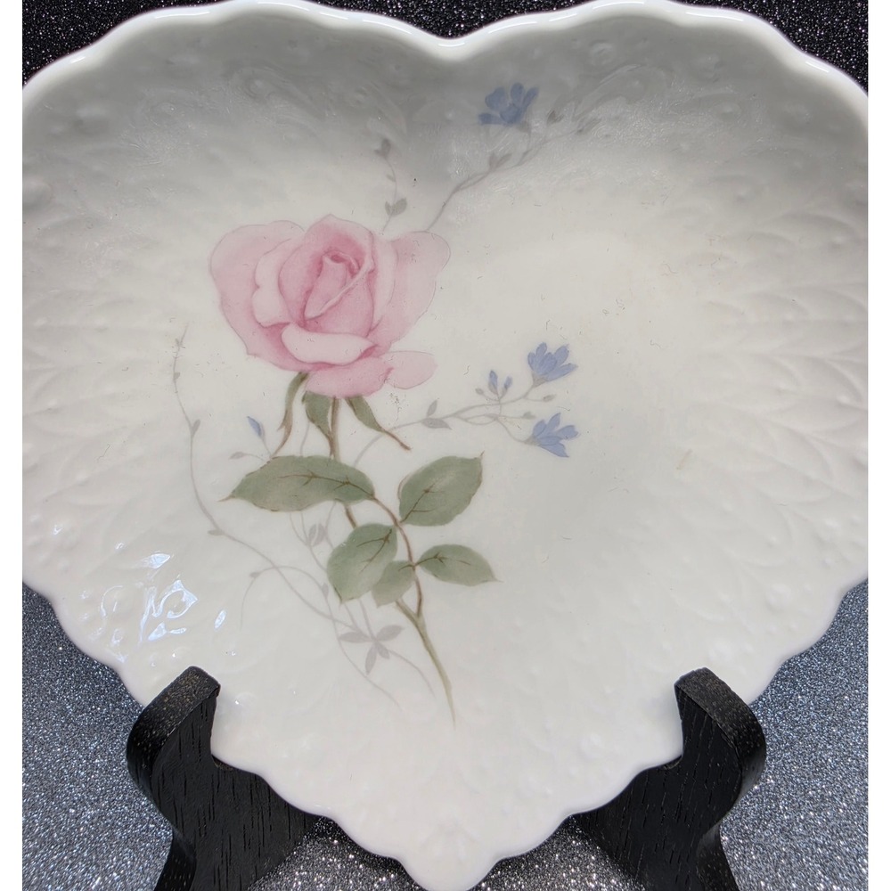 Mikasa With Love Heart Trinket Dish Pink Rose Ceramic Bowl Japan Scalloped Edge